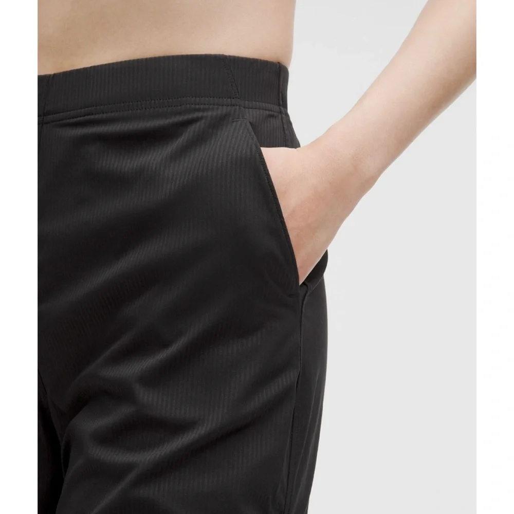 NWT Lululemon Dance Studio Slim-Fit High-Rise Flared Pant Black Small